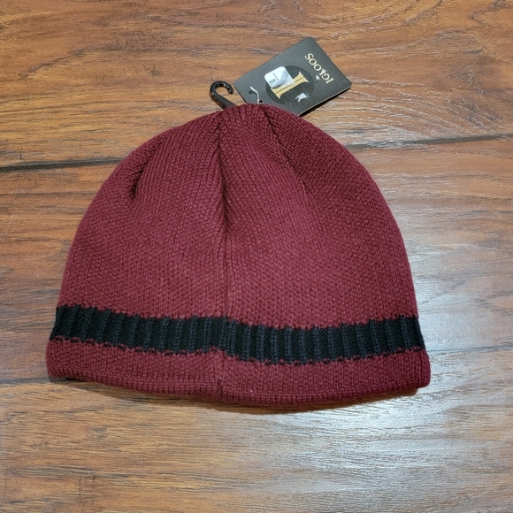 IGLOOS hat - Picture 4 of 5